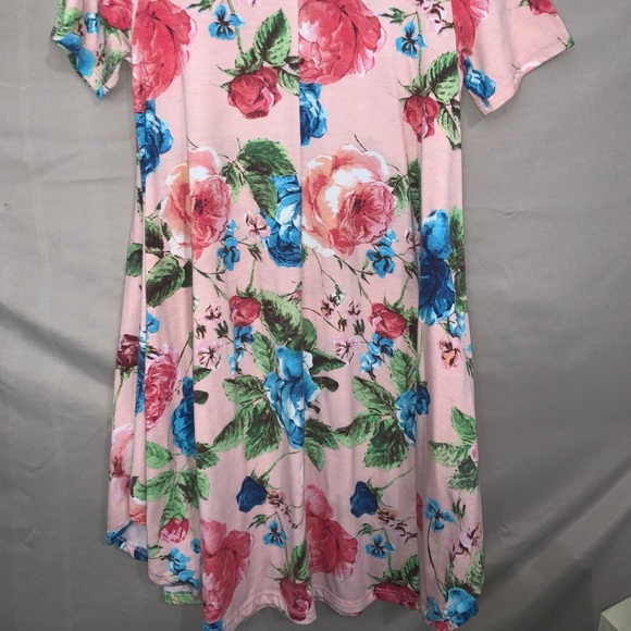 Dress - Picture 3 of 3